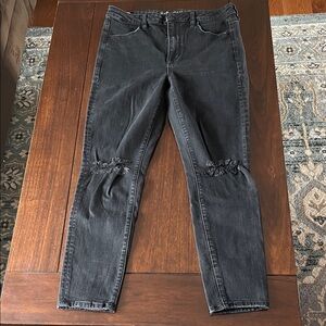 American Eagle Outfitters Black Distressed Skinny Jeans